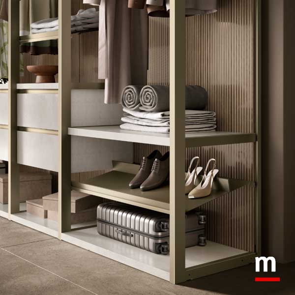 Elemento inclinato porta scarpe