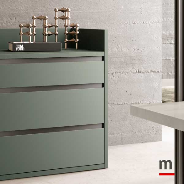 Struttura e frontali laccati Struttura e frontali laccati