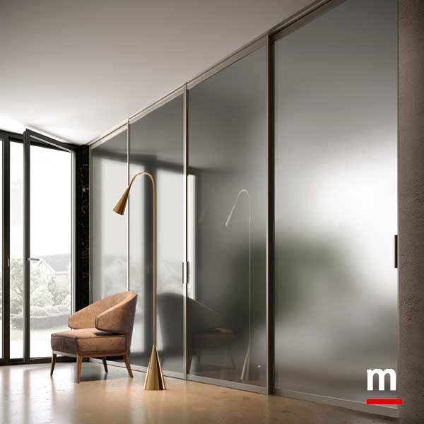 Portale con ante chiuse