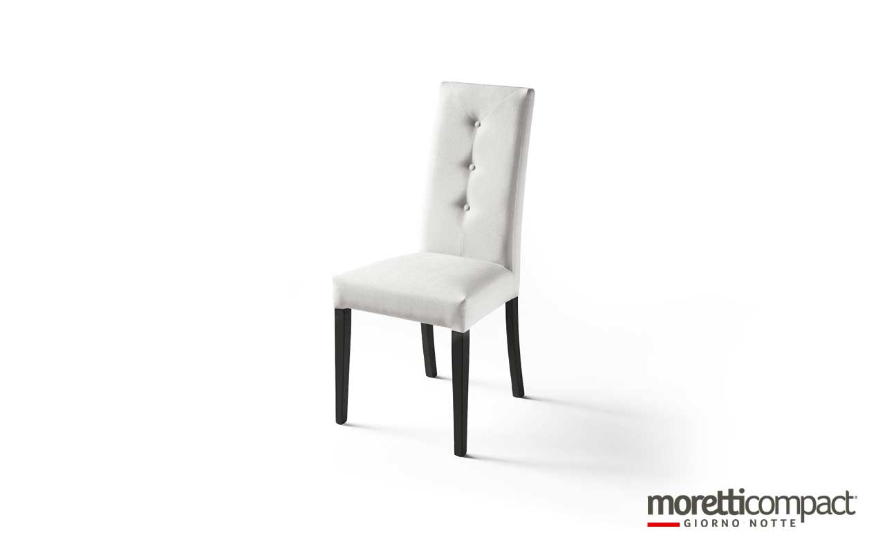 Sedia imbottita con bottoni