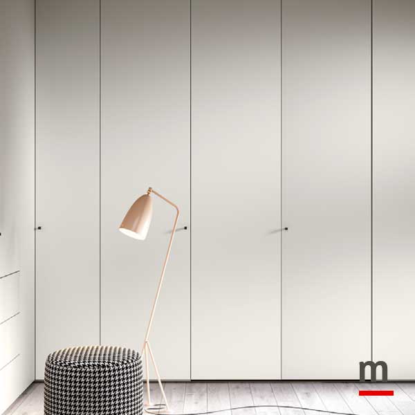 Elemento con passaggio ad ante intere Elemento con passaggio ad ante intere