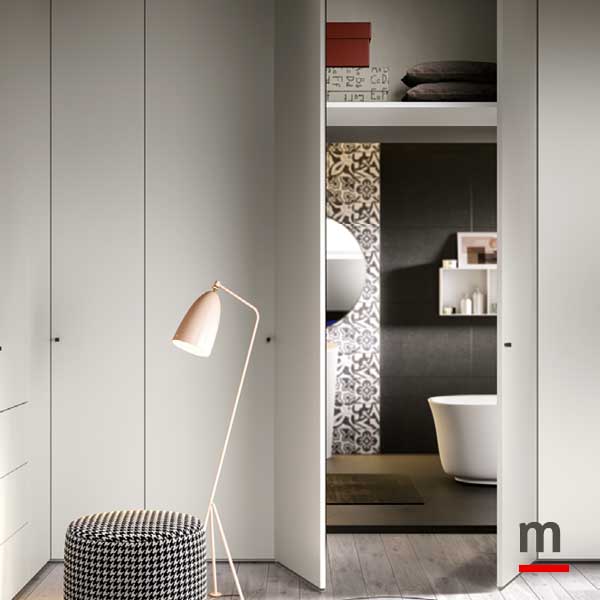 Elemento con passaggio ad ante intere aperte Elemento con passaggio ad ante intere aperte