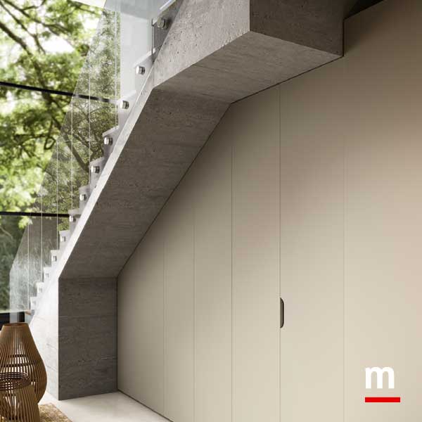 Taglio inclinato per sottoscala o mansarde